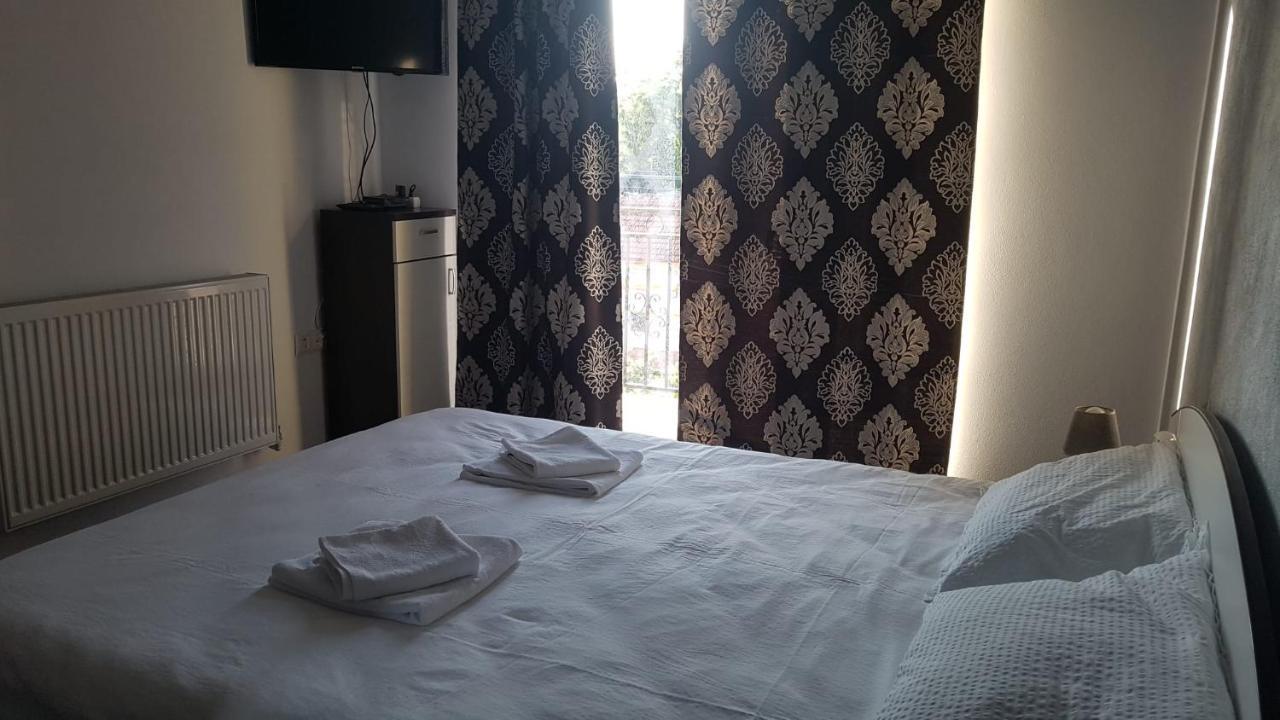 Apartament Teo Caransebeş 外观 照片
